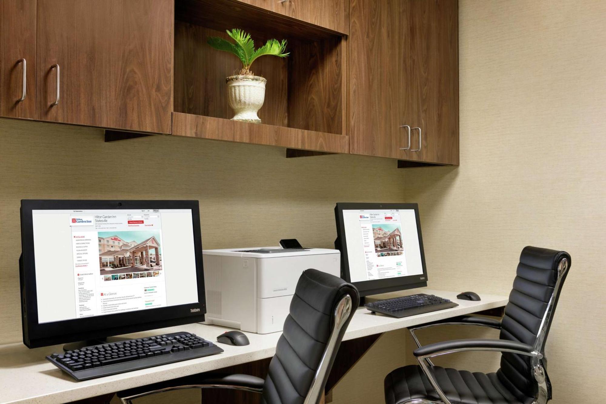 Hilton Garden Inn Statesville Εξωτερικό φωτογραφία