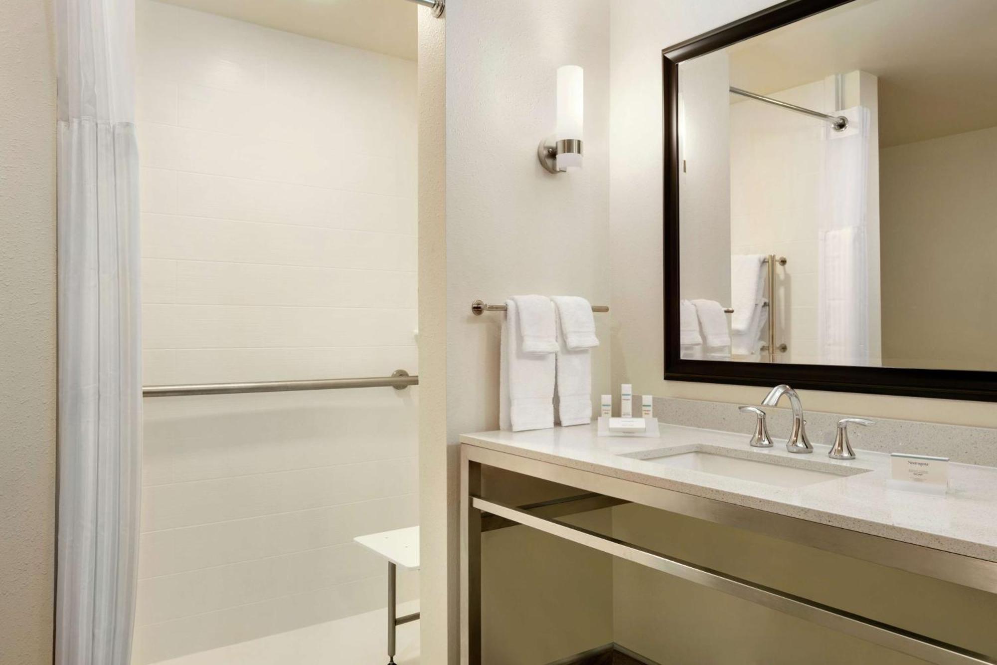 Hilton Garden Inn Statesville Εξωτερικό φωτογραφία