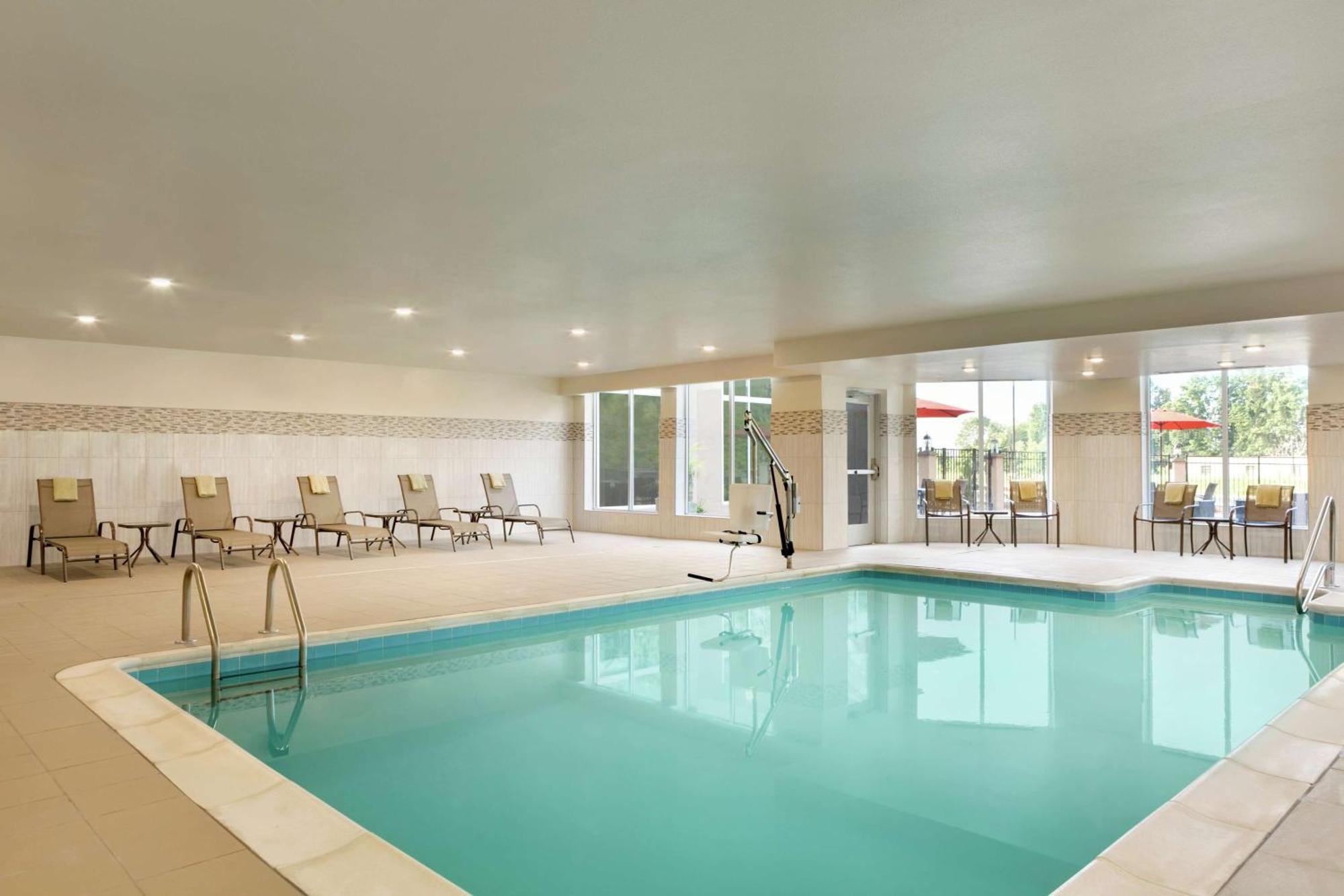 Hilton Garden Inn Statesville Εξωτερικό φωτογραφία
