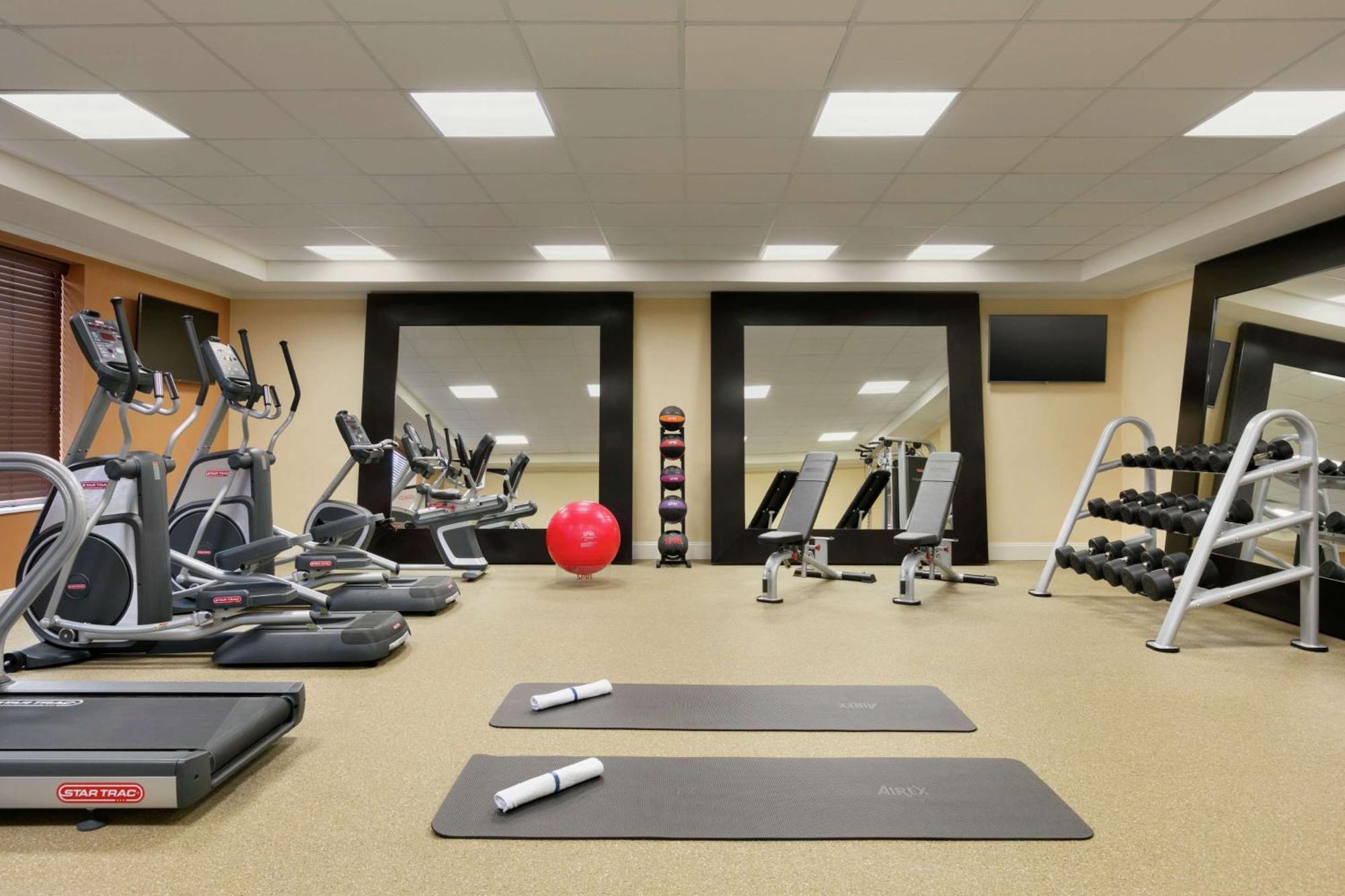 Hilton Garden Inn Statesville Εξωτερικό φωτογραφία