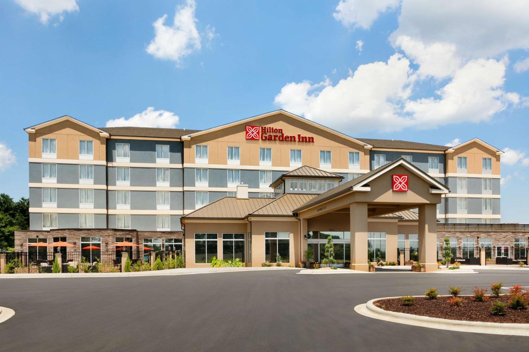 Hilton Garden Inn Statesville Εξωτερικό φωτογραφία